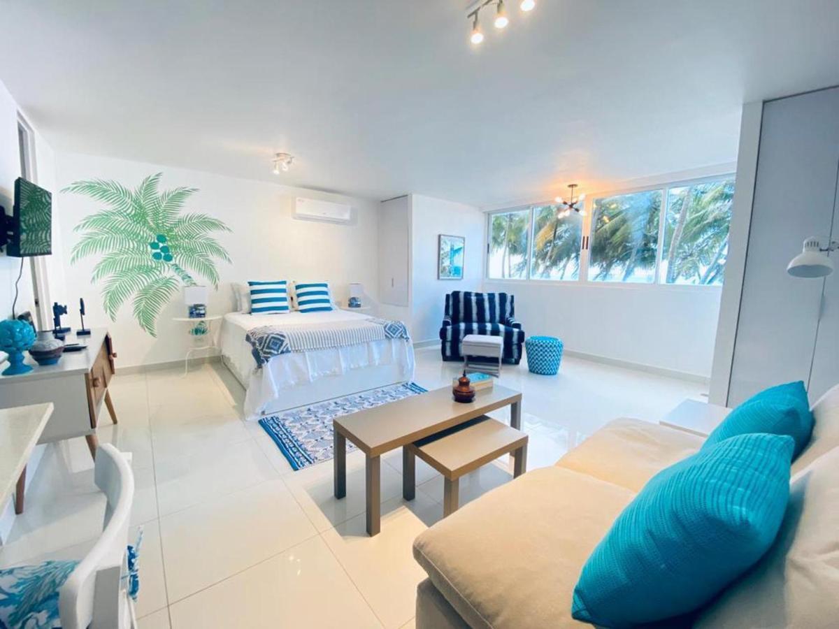 Kasa Las Palmas Ocean View Beachfront Condo Pool 산후안 외부 사진